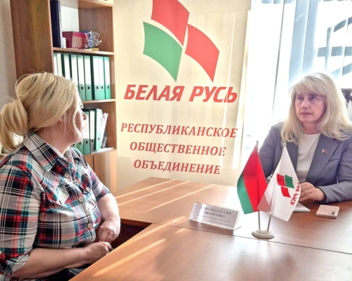 Как решить вопрос жилья. Депутат Бобруйского городского совета Наталья Тополева провела прием граждан