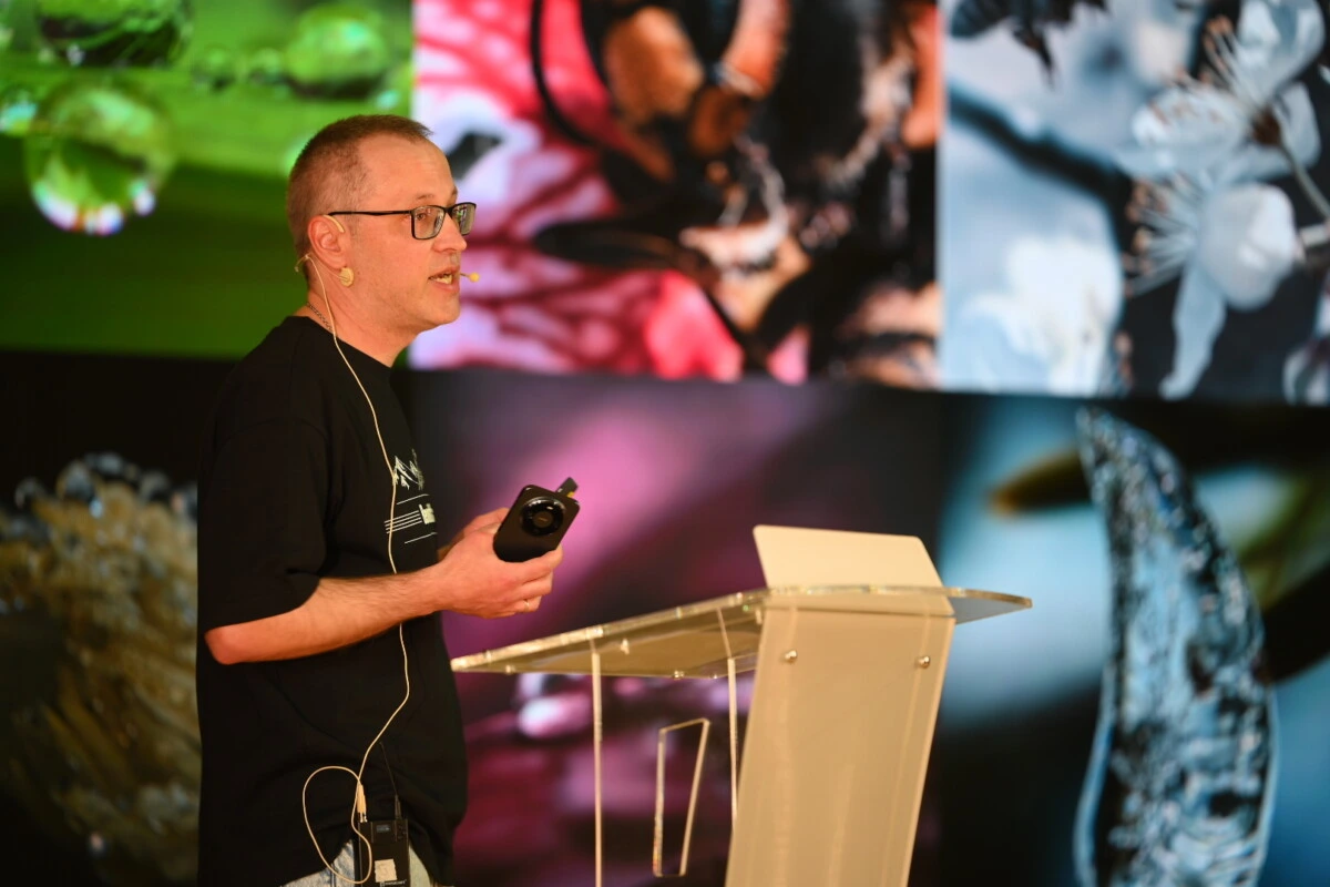 В Минске прошел молодежный форум о мобильной фотографии. Учащиеся прокачали свои навыки в искусстве фотосъемки