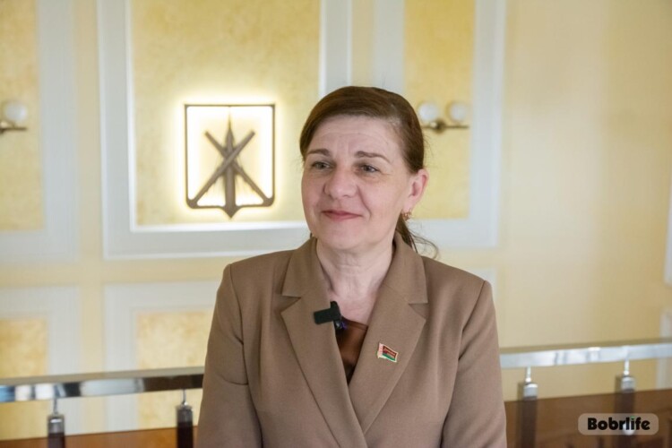 Транспорт, строительство, благоустройство. Начальник управления ЖКХ Бобруйского горисполкома ответила на актуальные вопросы