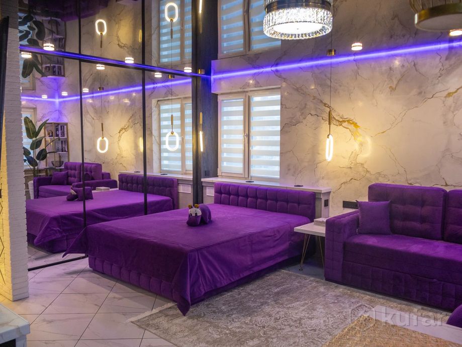 В зеркальном лабиринте. В Бобруйске продается квартира, где можно потеряться в отражениях