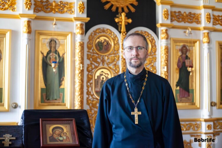 Стереотипы о церкви. На популярные вопросы отвечает настоятель Духовского храма Бобруйска Павел Лукин