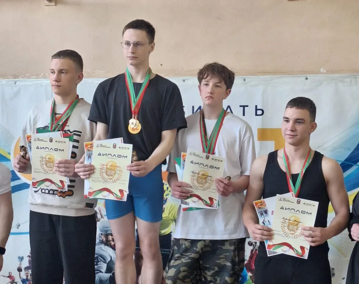 Лучшие силачи. В Бобруйске прошли соревнования по гиревому спорту