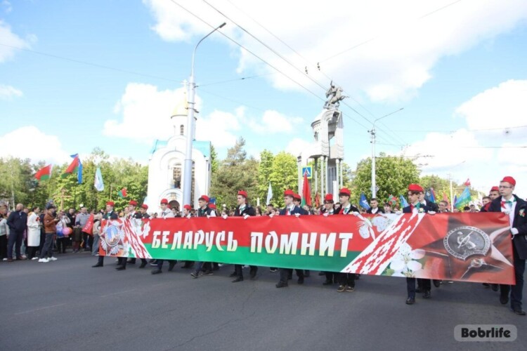 Война с символами. Георгиевская лента для змагаров – как красная тряпка