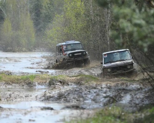 Испытание на выносливость! Мощно и громко в Бобруйском районе прошло первенство по джип-спринту «Дорогами Победы»