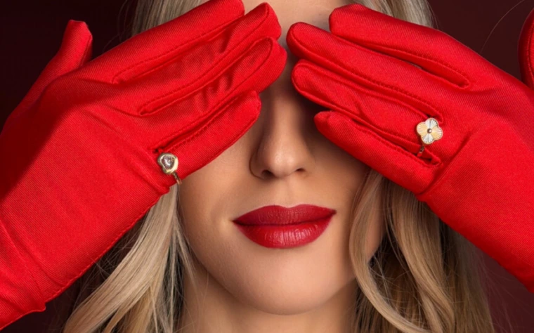 Хотите все и сразу? «7 КАРАТ» дарит скидки до 80% на украшения!