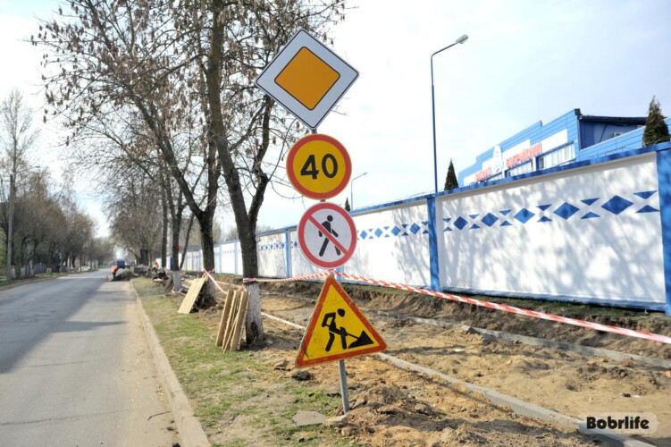 Плитка вместо асфальта. Где в Бобруйске ремонтируют тротуары