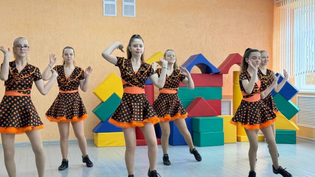 В преддверии Дня семьи во Дворце искусств Бобруйска напомнили: любовь начинается с семьи