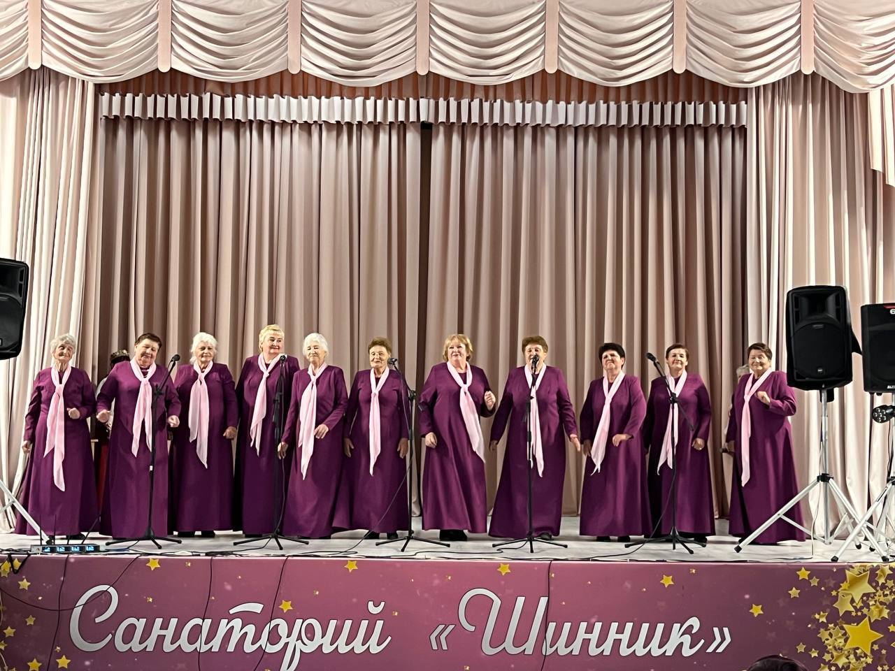 Душа поет. Прошел отчетный концерт народного хора ветеранов «Золотые годы» и народного хора ветеранов труда «Бобруйские зори»
