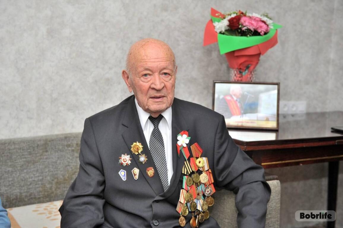 В Беларуси с 4 мая начинаются выплаты ко Дню Победы. Помощь перечислят до 8 мая