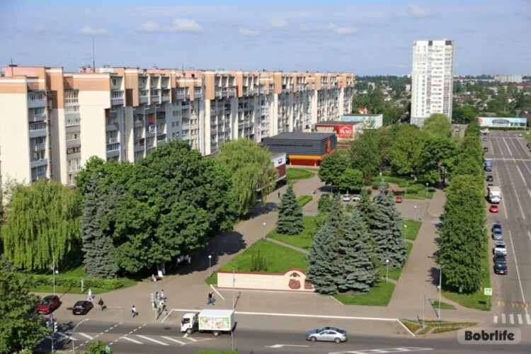 Уважаемые жители города Бобруйска! Для неработающих – оплата ЖКУ по полным тарифам. Как трудоустроиться – контакты в объявлении