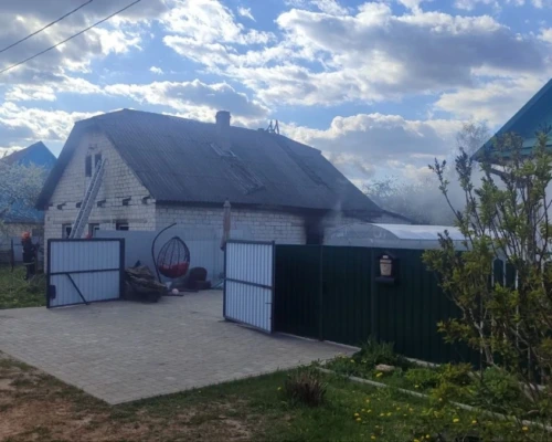 Работник МЧС в свой выходной спас человека на пожаре в Бобруйске