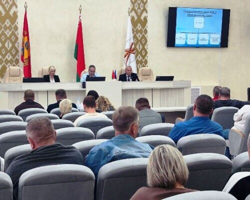 Безопасность и закон: 50 общественных инспекторов по охране труда прошли профсоюзное обучение в Бобруйске