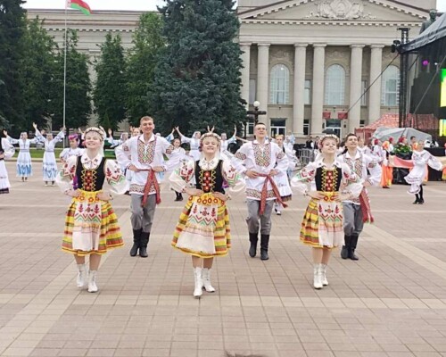 «Культурное единство: Народный ансамбль танца «Юность» выступил на фестивале в Молодечно