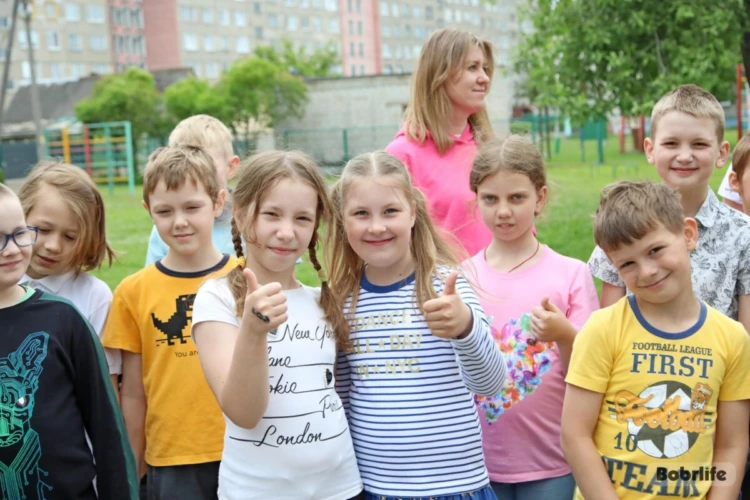 По тропам родной земли: как отдыхают бобруйские школьники в оздоровительном лагере «Світанак»
