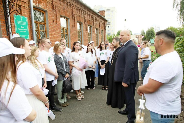 Ценности для молодежи. В Бобруйске прошла дискуссионная площадка для участников патриотического проекта «Дорогами Памяти и Славы»