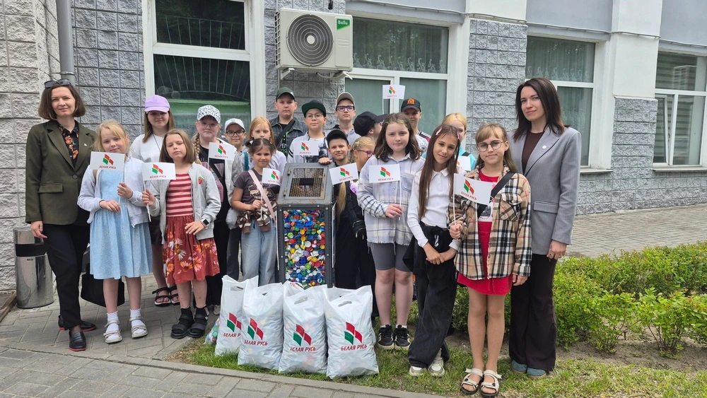 Уроки добра и экологии: бобруйские «Робинзоны» поддержали проект «Крышечки от сердца»