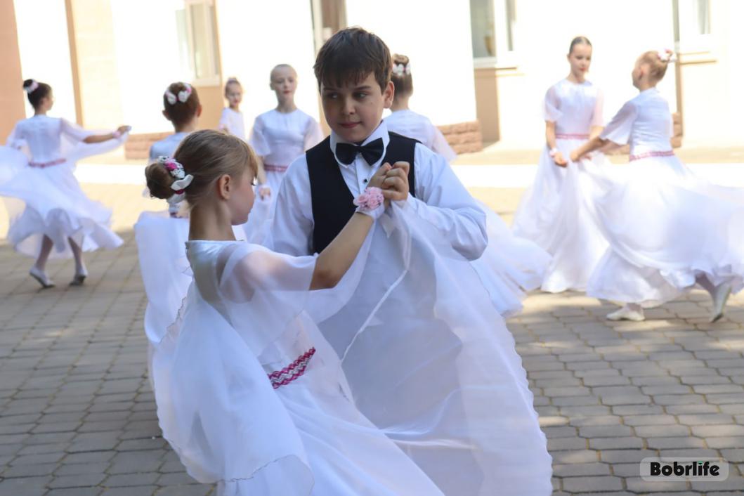 «Тебе, мой город, посвящаю»: юные таланты Бобруйска посвятили городу песни и танцы