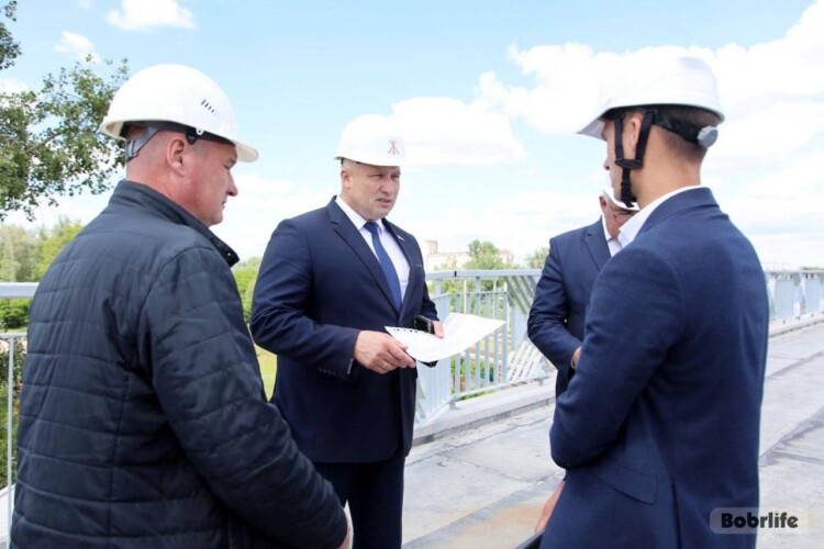 Дорожные артерии Бобруйска: путепровод на Крылова готовится к запуску движения, а мост через Березину обретает новые пролеты