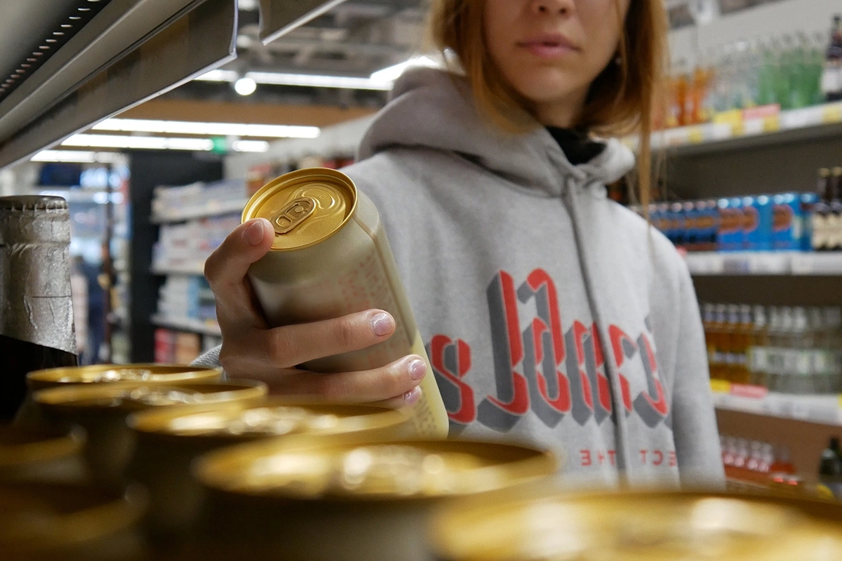 Распитие в общественных местах и вовлечение детей в антиобщественное поведение. Об ответственности взрослых рассказали в прокуратуре Бобруйска