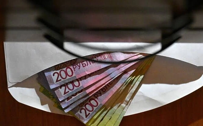 Двойная сделка. Предприниматель занизил выручку на 143 тысячи рублей, чтобы не платить налоги