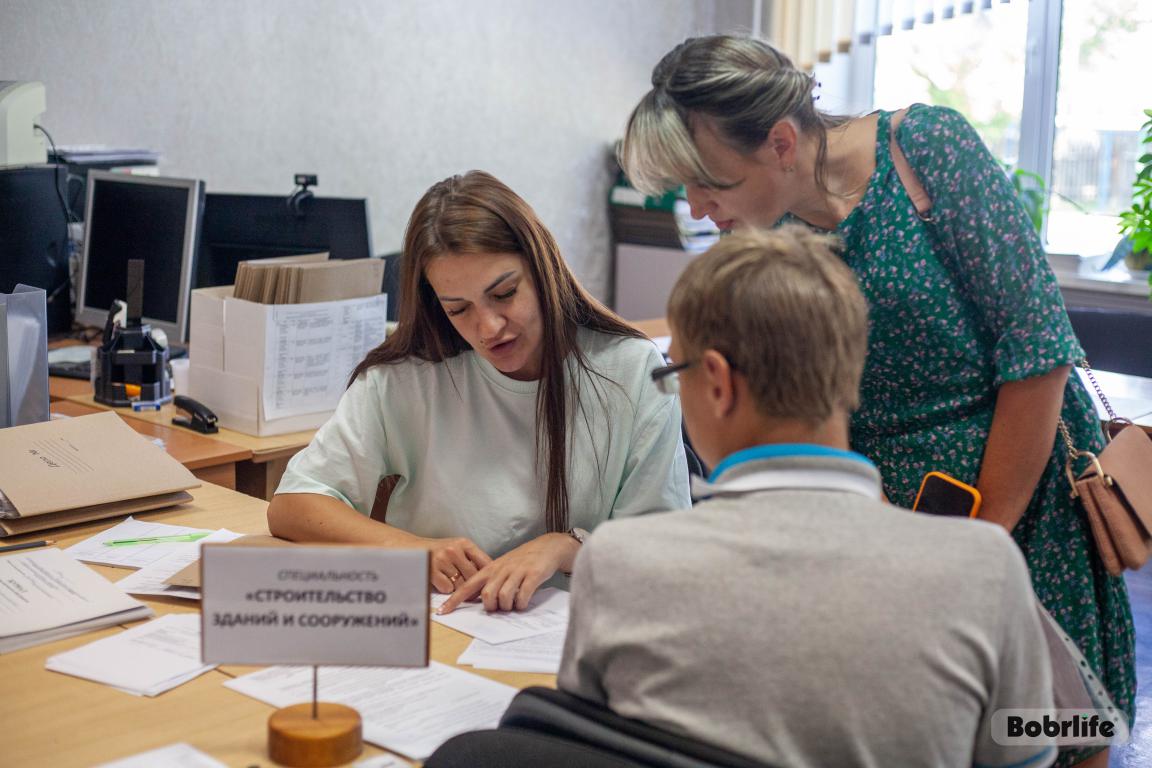 Время выбирать профессию. В Бобруйске продолжается вступительная кампания в колледжи