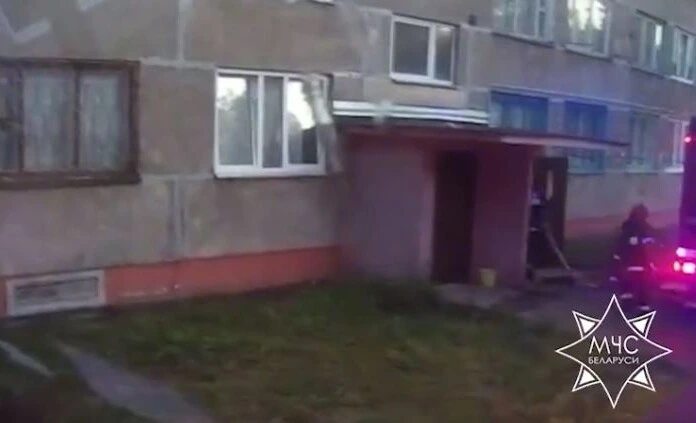 Спасатели выезжали по сообщению о загорании в общежитии в Бобруйске