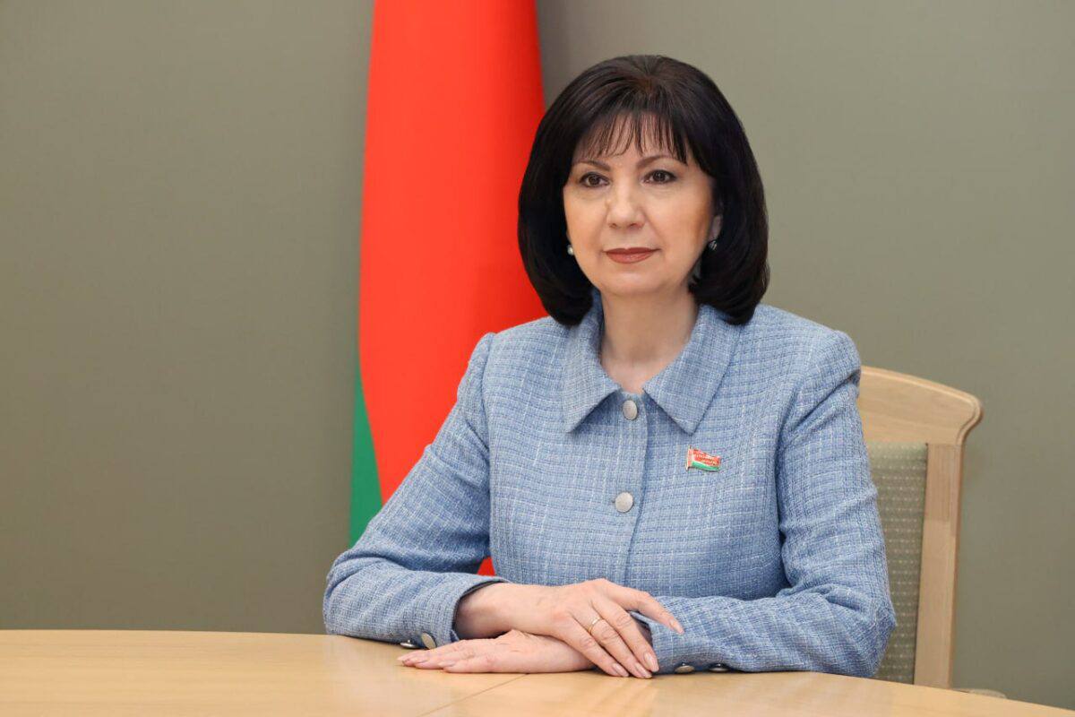 Наталья Кочанова поздравила работников железнодорожного транспорта с профессиональным праздником