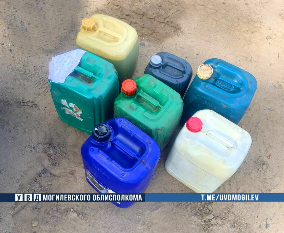 300 л дизтоплива для продажи. В Бобруйском районе задержан водитель сельхозорганизации