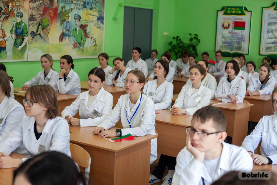 В единстве наша сила: в медицинском колледже прошел открытый диалог