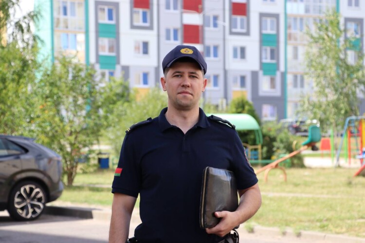Избежать конфликтов с соседями. Как прошел прием граждан у участкового в Бобруйске