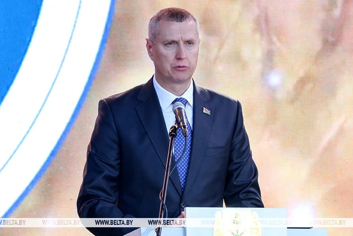 Дмитрий Крутой на «Дажынках» в Шклове рассказал про успехи Могилевской области