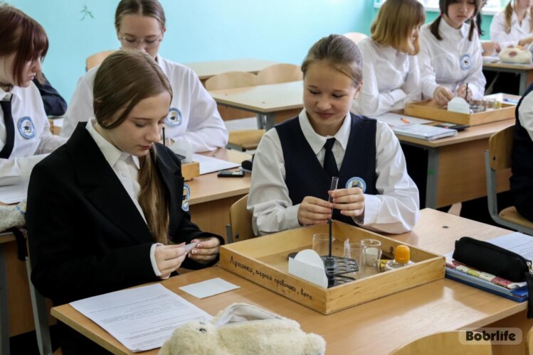 Опыты, реакции, открытия. Экспериментальный класс по химии открылся в школе №10 Бобруйска