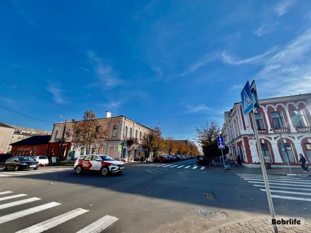 В центре Бобруйска ограничат движение автотранспорта. Рассказываем, когда и где